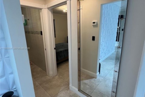 Casa en venta en Hollywood, Florida, 3 dormitorios, 119.57 m2 № 2000996 - foto 18