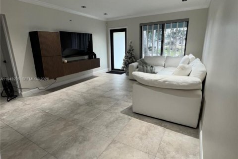 Casa en venta en Hollywood, Florida, 3 dormitorios, 119.57 m2 № 2000996 - foto 10