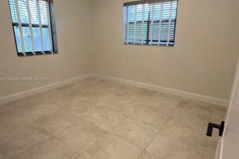 Casa en venta en Hollywood, Florida, 3 dormitorios, 119.57 m2 № 2000996 - foto 16