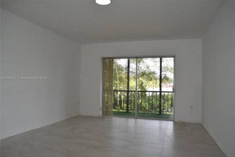 Купить кондоминиум в Майами, Флорида 2 спальни, 105.26м2, № 1949782 - фото 2