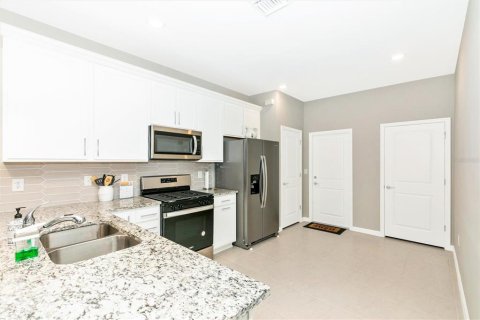 Casa en alquiler en Englewood, Florida, 3 dormitorios, 130.99 m2 № 1416994 - foto 10