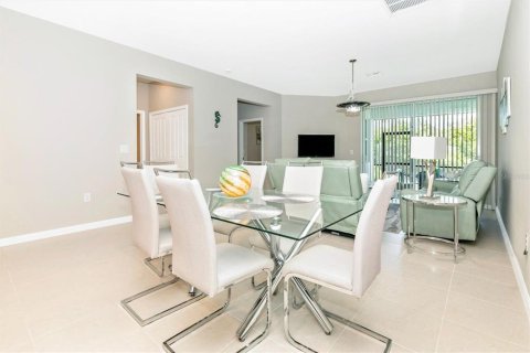 Casa en alquiler en Englewood, Florida, 3 dormitorios, 130.99 m2 № 1416994 - foto 18