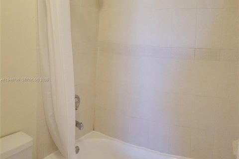 Condo in Homestead, Florida, 3 bedrooms  № 2004819 - photo 11