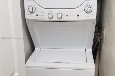 Condo in Homestead, Florida, 3 bedrooms  № 2004819 - photo 8