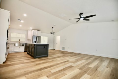Villa ou maison à vendre à Orlando, Floride: 3 chambres, 118.91 m2 № 2287591 - photo 15