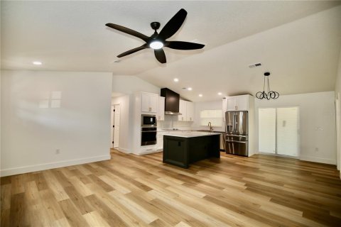 Villa ou maison à vendre à Orlando, Floride: 3 chambres, 118.91 m2 № 2287591 - photo 8