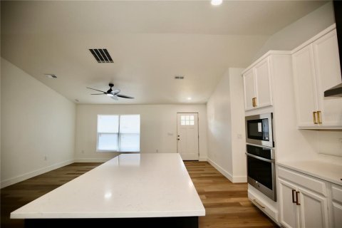 Villa ou maison à vendre à Orlando, Floride: 3 chambres, 118.91 m2 № 2287591 - photo 9