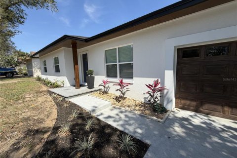 Villa ou maison à vendre à Orlando, Floride: 3 chambres, 118.91 m2 № 2287591 - photo 3