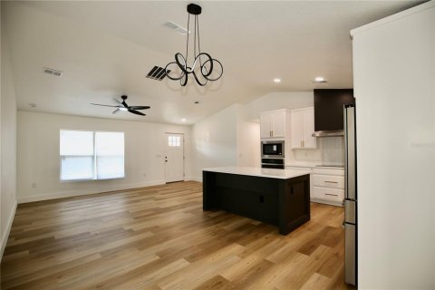 Villa ou maison à vendre à Orlando, Floride: 3 chambres, 118.91 m2 № 2287591 - photo 7