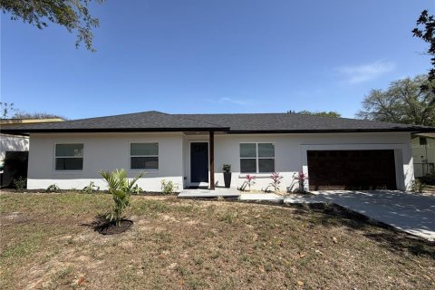 Casa en Orlando, Florida 3 dormitorios, 118.91 m2 № 2287591