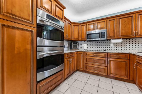 Condo in Coconut Creek, Florida, 3 bedrooms  № 2254596 - photo 14