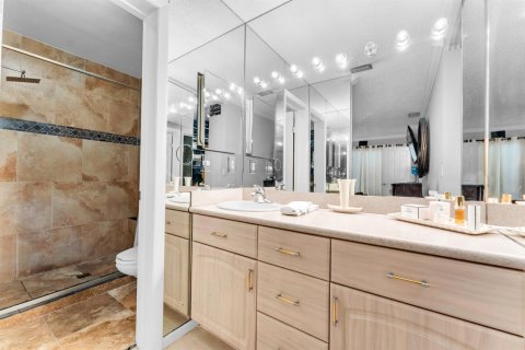 Condo in Coconut Creek, Florida, 3 bedrooms  № 2254596 - photo 20