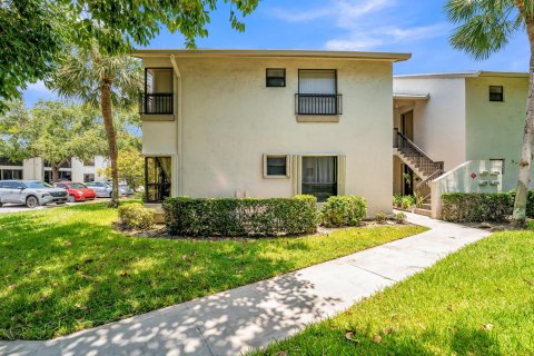 Condo in Coconut Creek, Florida, 3 bedrooms  № 2254596 - photo 3