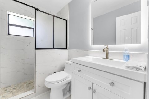 Condo in Coconut Creek, Florida, 3 bedrooms  № 2254596 - photo 24