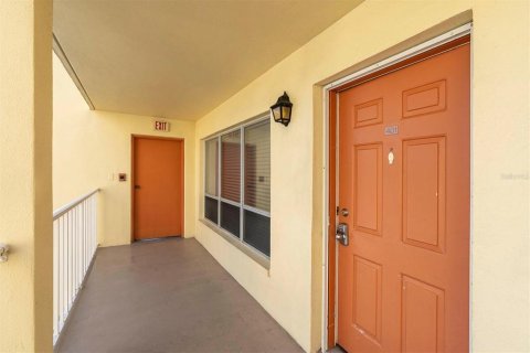 Condo in Seminole, Florida, 2 bedrooms  № 1444190 - photo 2
