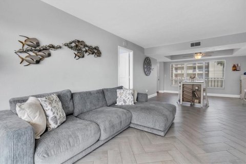 Condo in Seminole, Florida, 2 bedrooms  № 1444190 - photo 5