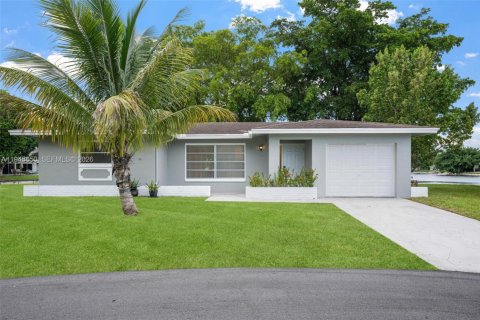 Villa ou maison à vendre à Tamarac, Floride: 2 chambres № 2002125 - photo 5