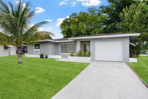 Villa ou maison à vendre à Tamarac, Floride: 2 chambres № 2002125 - photo 7