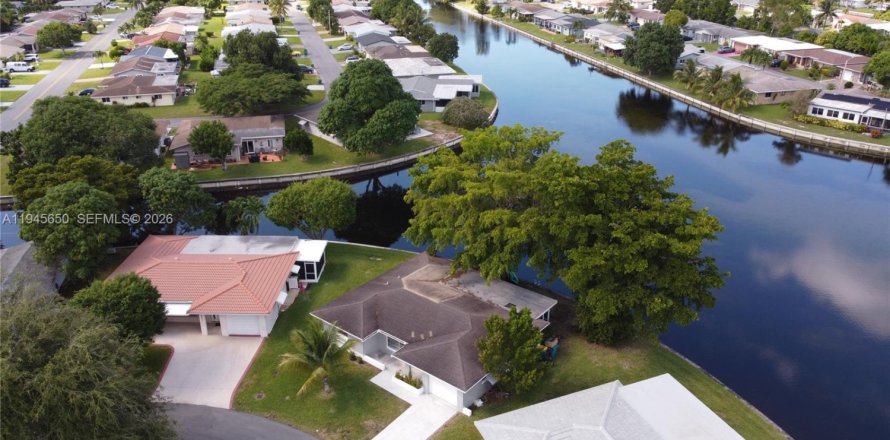 Villa ou maison à Tamarac, Floride 2 chambres № 2002125