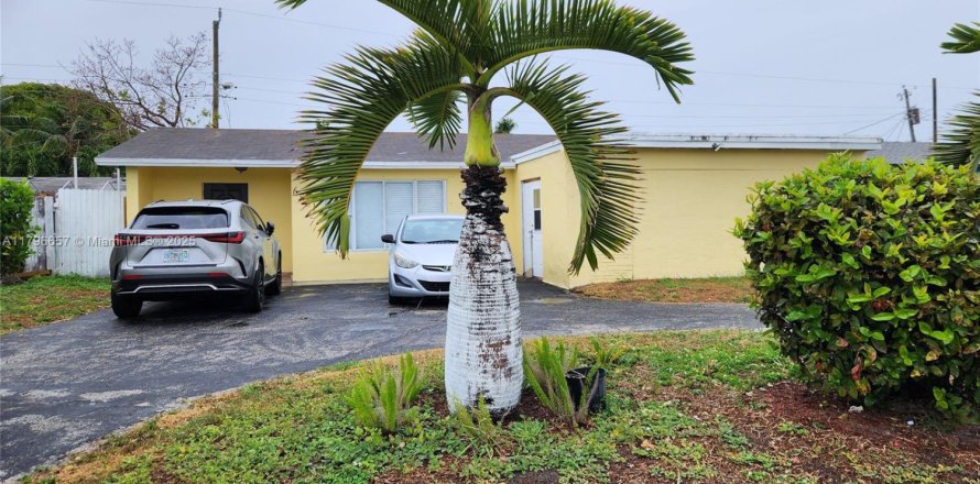 Villa ou maison à Hollywood, Floride 3 chambres, 127.74 m2 № 1959130