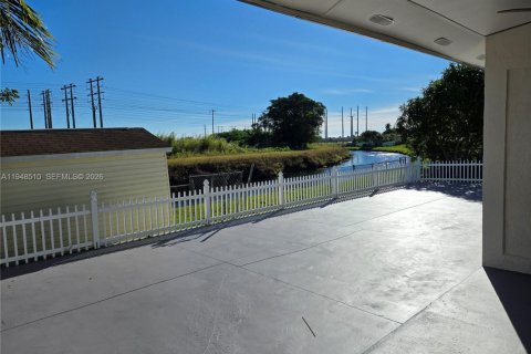 Casa en alquiler en Homestead, Florida, 3 dormitorios, 115.48 m2 № 2004424 - foto 18