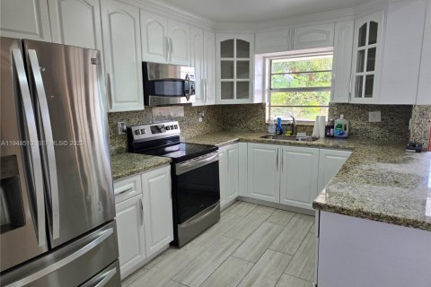 Casa en alquiler en Homestead, Florida, 3 dormitorios, 115.48 m2 № 2004424 - foto 11