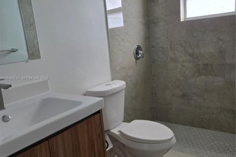 Casa en alquiler en Homestead, Florida, 3 dormitorios, 115.48 m2 № 2004424 - foto 5