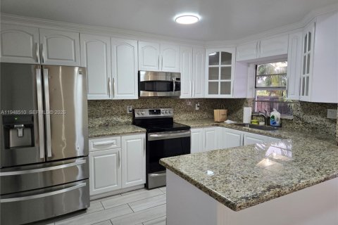 Casa en alquiler en Homestead, Florida, 3 dormitorios, 115.48 m2 № 2004424 - foto 15