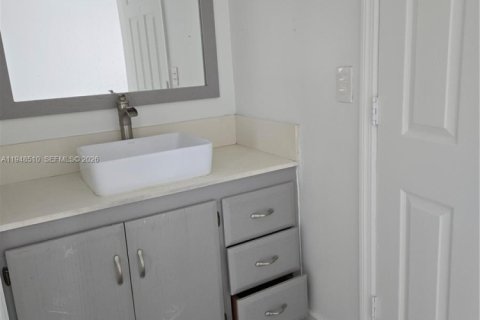 Casa en alquiler en Homestead, Florida, 3 dormitorios, 115.48 m2 № 2004424 - foto 7