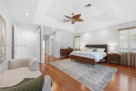 House in Weston, Florida 5 bedrooms, 354.52 sq.m. № 2049693 - photo 22