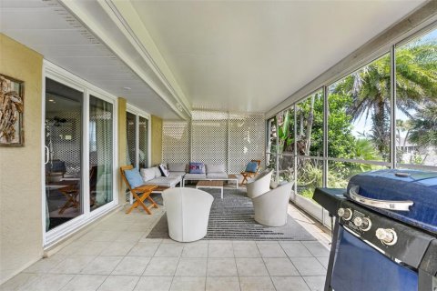 Villa ou maison à vendre à South Daytona, Floride: 4 chambres, 202.43 m2 № 2359272 - photo 16