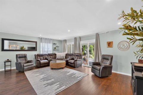 Villa ou maison à vendre à South Daytona, Floride: 4 chambres, 202.43 m2 № 2359272 - photo 8