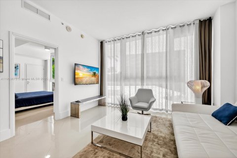 Copropriété à louer à Miami Beach, Floride: 1 chambre, 56.58 m2 № 1955735 - photo 1