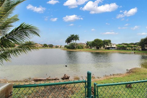 House in Homestead, Florida 4 bedrooms, 169.45 sq.m. № 2002943 - photo 4