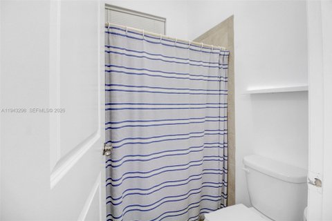 House in Homestead, Florida 4 bedrooms, 169.45 sq.m. № 2002943 - photo 30