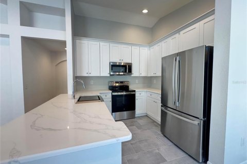 Casa en alquiler en Land O' Lakes, Florida, 2 dormitorios, 124.58 m2 № 2284701 - foto 6