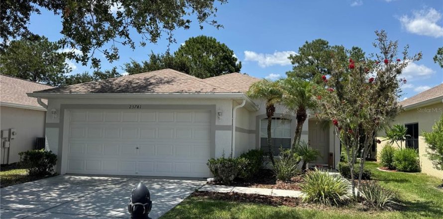 Casa en Land O' Lakes, Florida 2 dormitorios, 124.58 m2 № 2284701