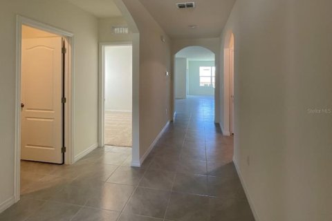 Villa ou maison à louer à Davenport, Floride: 3 chambres, 160.26 m2 № 2149587 - photo 4