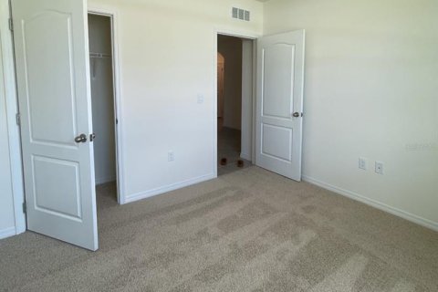 Villa ou maison à louer à Davenport, Floride: 3 chambres, 160.26 m2 № 2149587 - photo 6