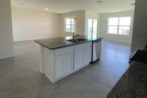 Villa ou maison à louer à Davenport, Floride: 3 chambres, 160.26 m2 № 2149587 - photo 18