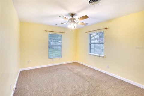 House in Bradenton, Florida 2 bedrooms, 120.59 sq.m. № 1914429 - photo 17