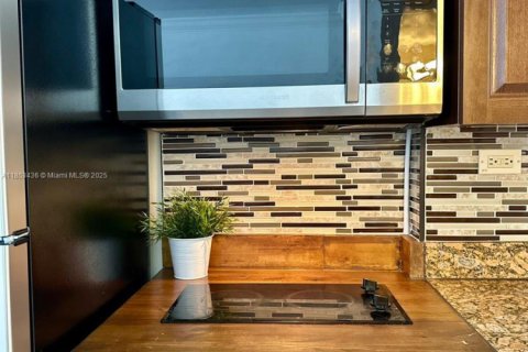 Copropriété à vendre à Sunny Isles Beach, Floride: 33.44 m2 № 1962243 - photo 5