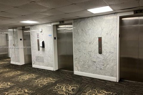 Copropriété à vendre à Sunny Isles Beach, Floride: 33.44 m2 № 1962243 - photo 21