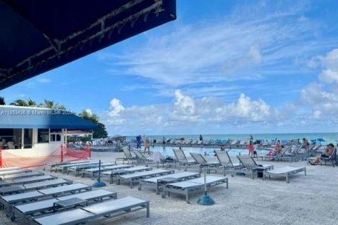 Copropriété à vendre à Sunny Isles Beach, Floride: 33.44 m2 № 1962243 - photo 25