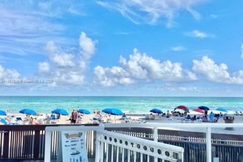 Copropriété à vendre à Sunny Isles Beach, Floride: 33.44 m2 № 1962243 - photo 24