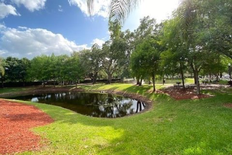 Townhouse in Kissimmee, Florida 3 bedrooms, 120.77 sq.m. № 2101749 - photo 18