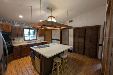 House in Lakeland, Florida 3 bedrooms, 225.57 sq.m. № 1904861 - photo 9