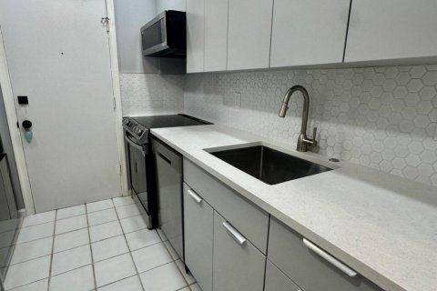 Condominio en alquiler en Fort Lauderdale, Florida, 1 dormitorio, 70.23 m2 № 2270924 - foto 5