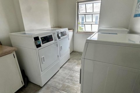 Condominio en alquiler en Fort Lauderdale, Florida, 1 dormitorio, 70.23 m2 № 2270924 - foto 17
