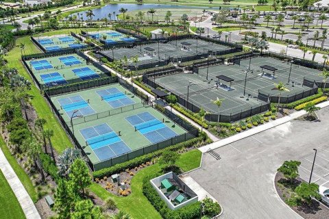 Condo in Bradenton, Florida, 1 bedroom  № 1906589 - photo 9